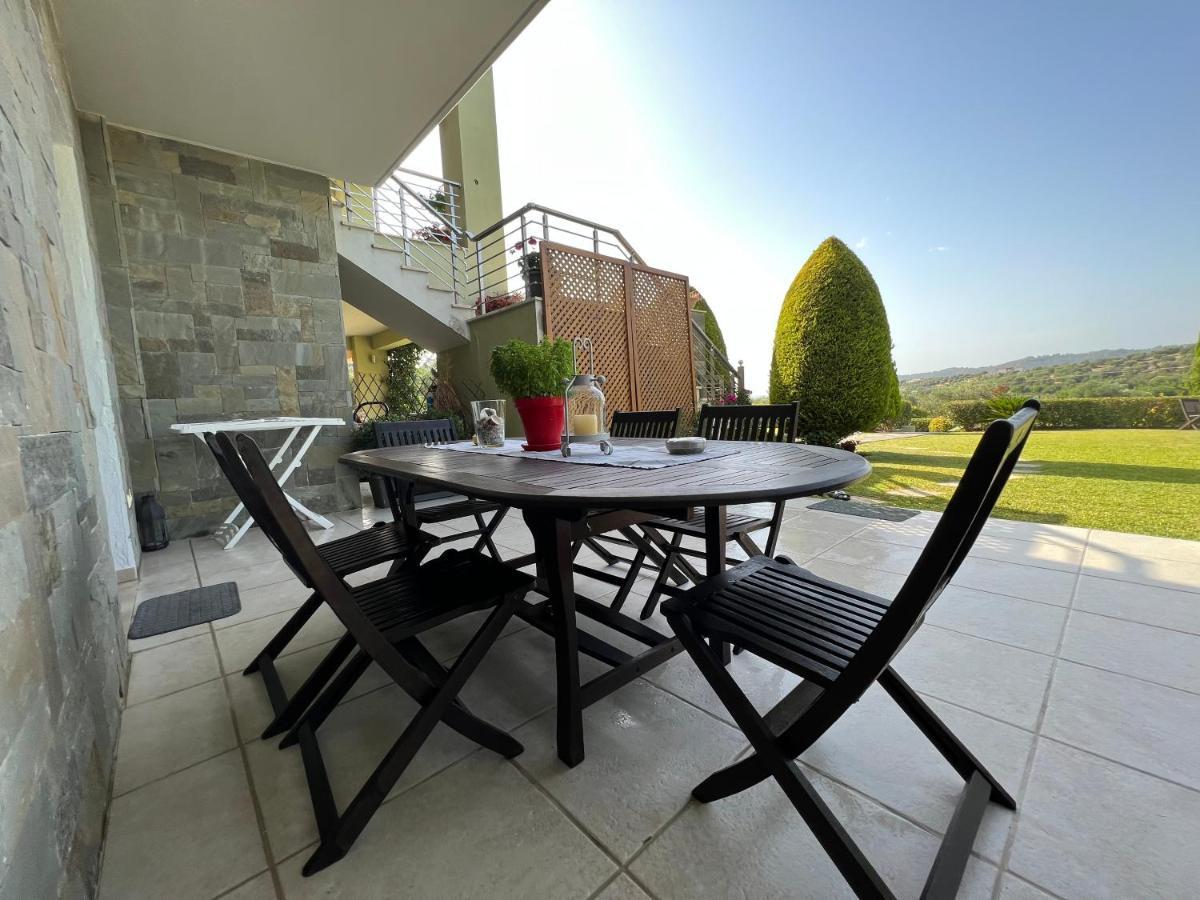 Angelo's Elegant Summer House